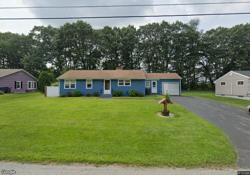 27 Mount View Dr, Holden, MA 01520 - photo 1