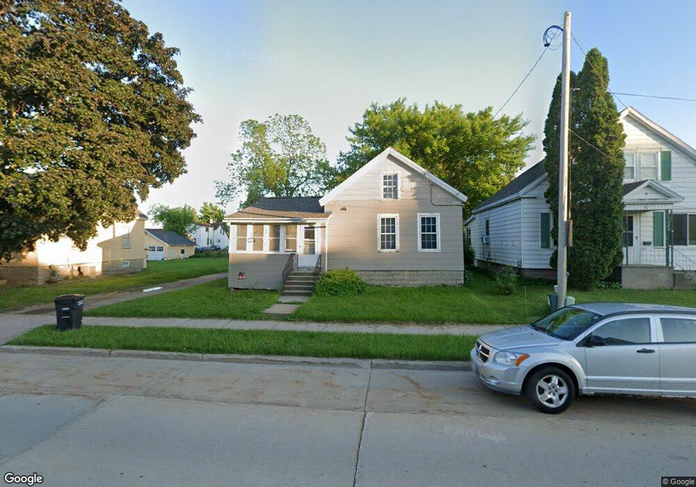 31 W 9th Ave, Oshkosh, WI 54902 - photo 1