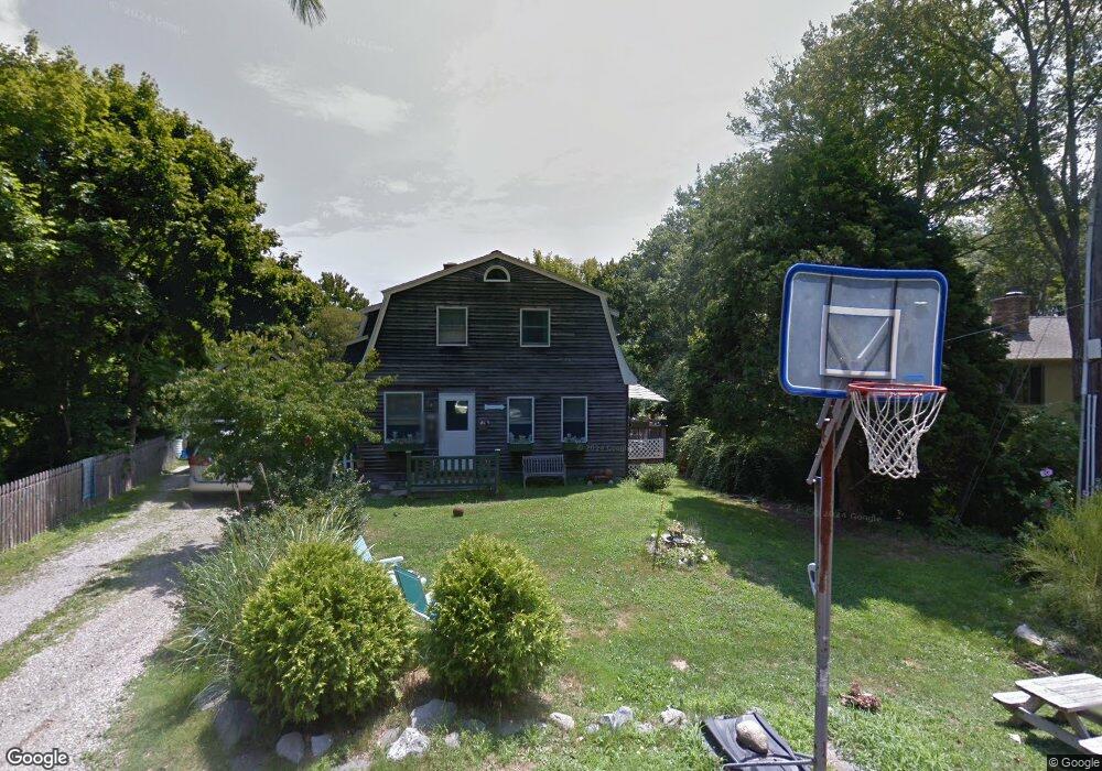 9 Maple Ave, Jamestown, RI 02835 - photo 1