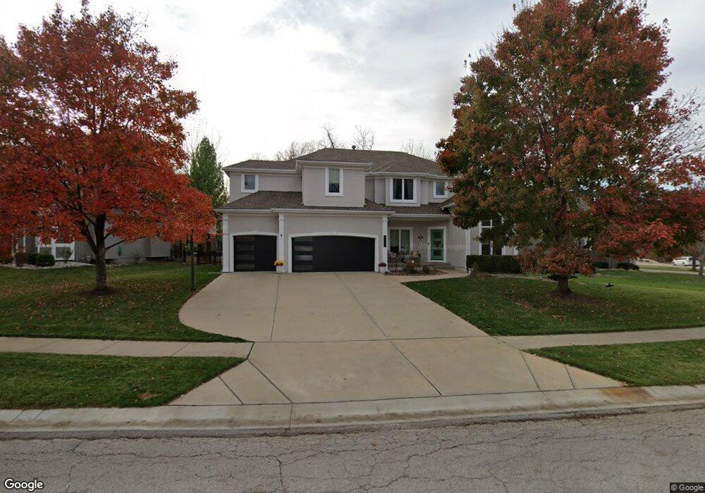 4504 Anderson St, Shawnee, KS 66226 - photo 1