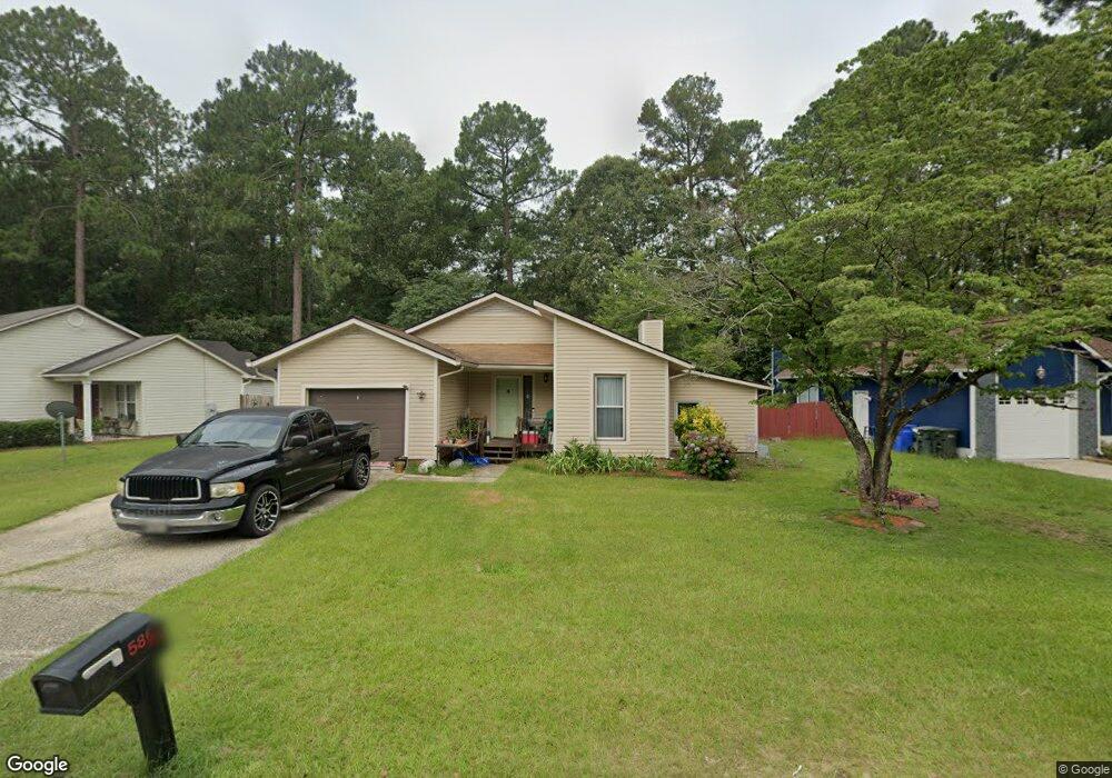 586 Moriston Rd, Fayetteville, NC 28314 - photo 1