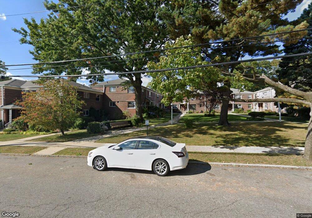 198-17 Dunton Ave unit 1, Hollis, NY 11423 - photo 1