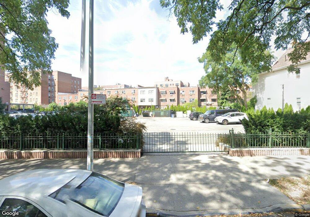 14352 Sanford Ave, Flushing, NY 11355 - photo 1