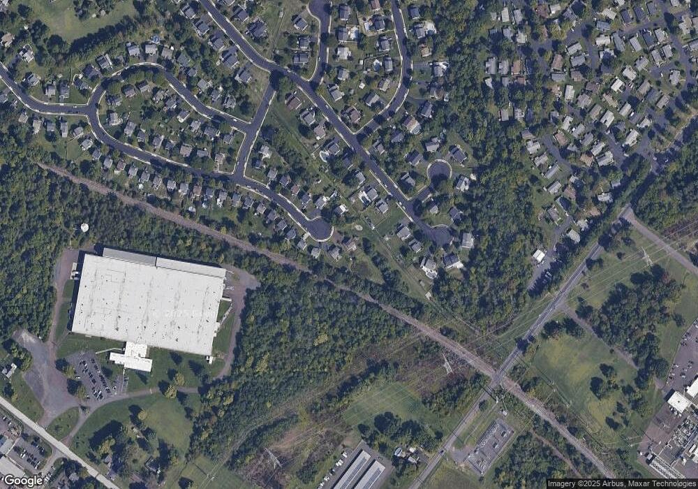 145 Hedgerow Dr, Souderton, PA 18964 - photo 1