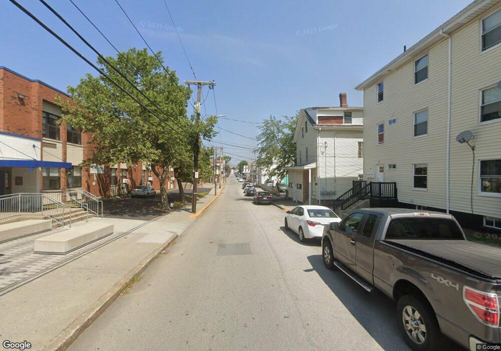 148152 Washington St, Central Falls, RI 02863 - photo 1