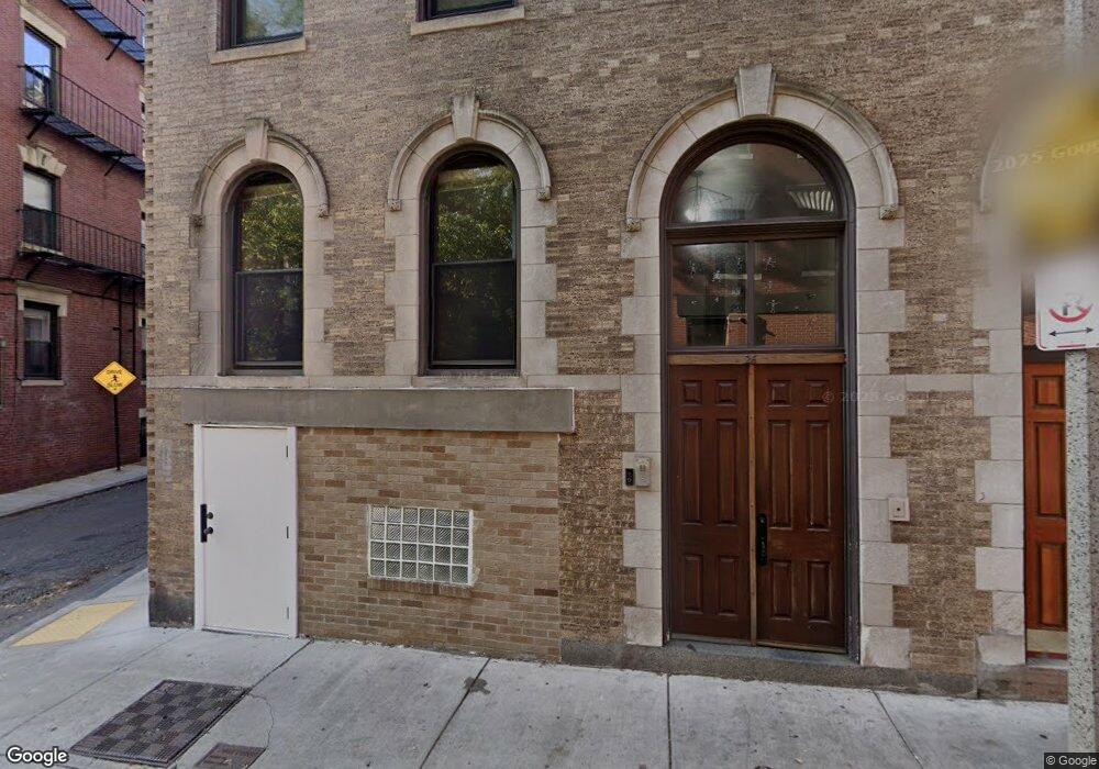 26 Charter St unit PH, Boston, MA 02113 - photo 1