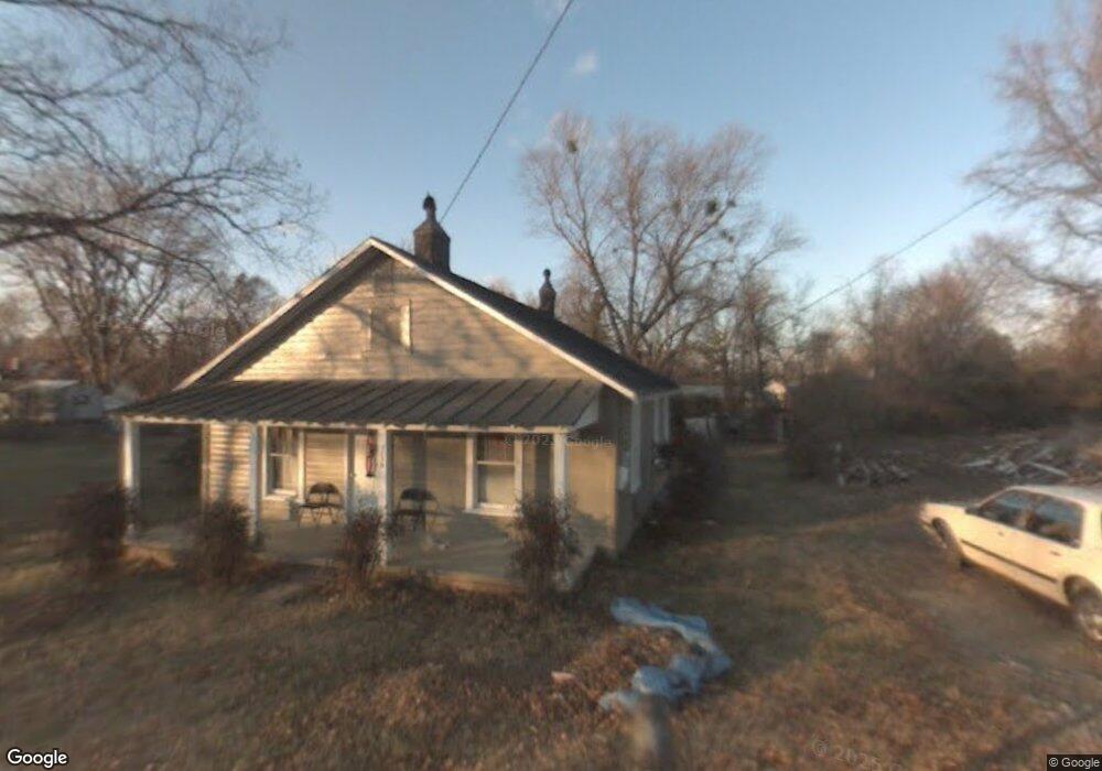 716 Craddock St, Reidsville, NC 27320 - photo 1