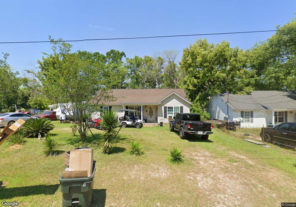 117 Schley St W, Douglas, GA 31533 - photo 1