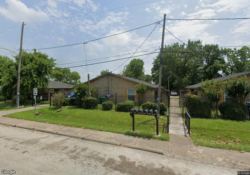 753 Ringold St, Houston, TX 77088 - photo 1