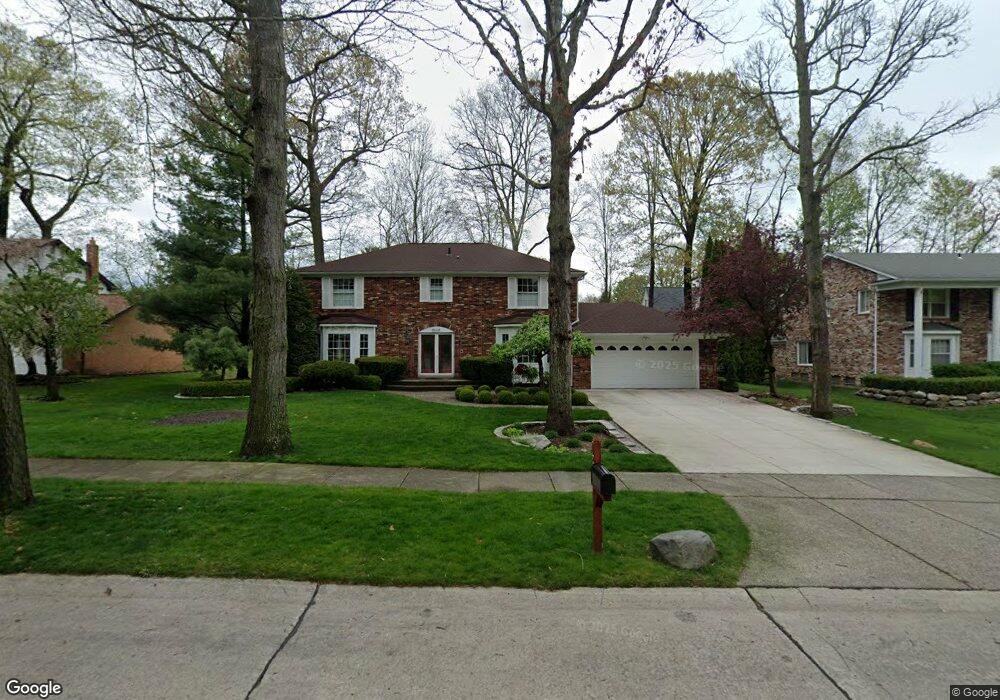 2608 Homewood Dr, Troy, MI 48098 - photo 1