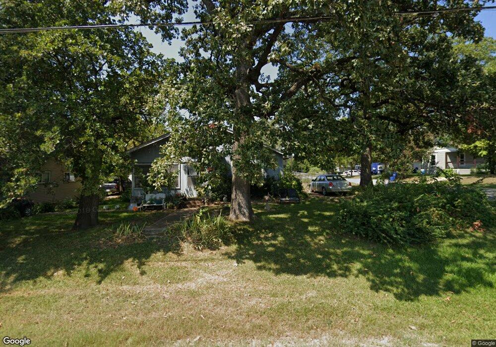 2201 S Scullin Ave, Denison, TX 75020 - photo 1