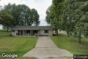 602 E Warren St, Moweaqua, IL 62550