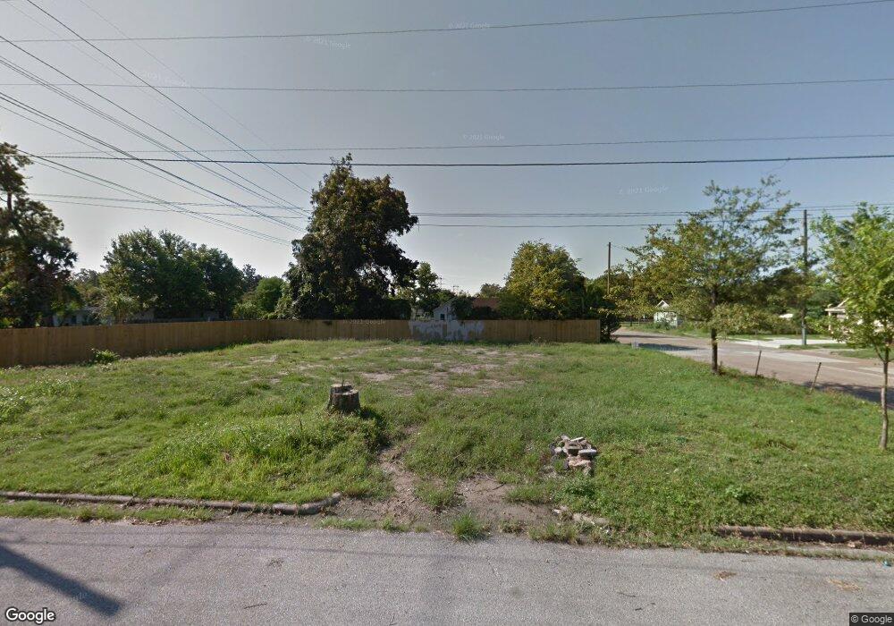 1602 Gaines St, Houston, TX 77009 - photo 1