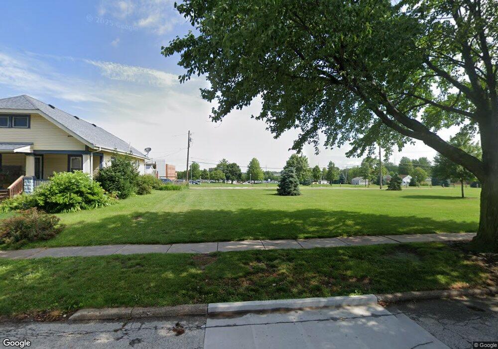 1322 Elm St, Davenport, IA 52803 - photo 1