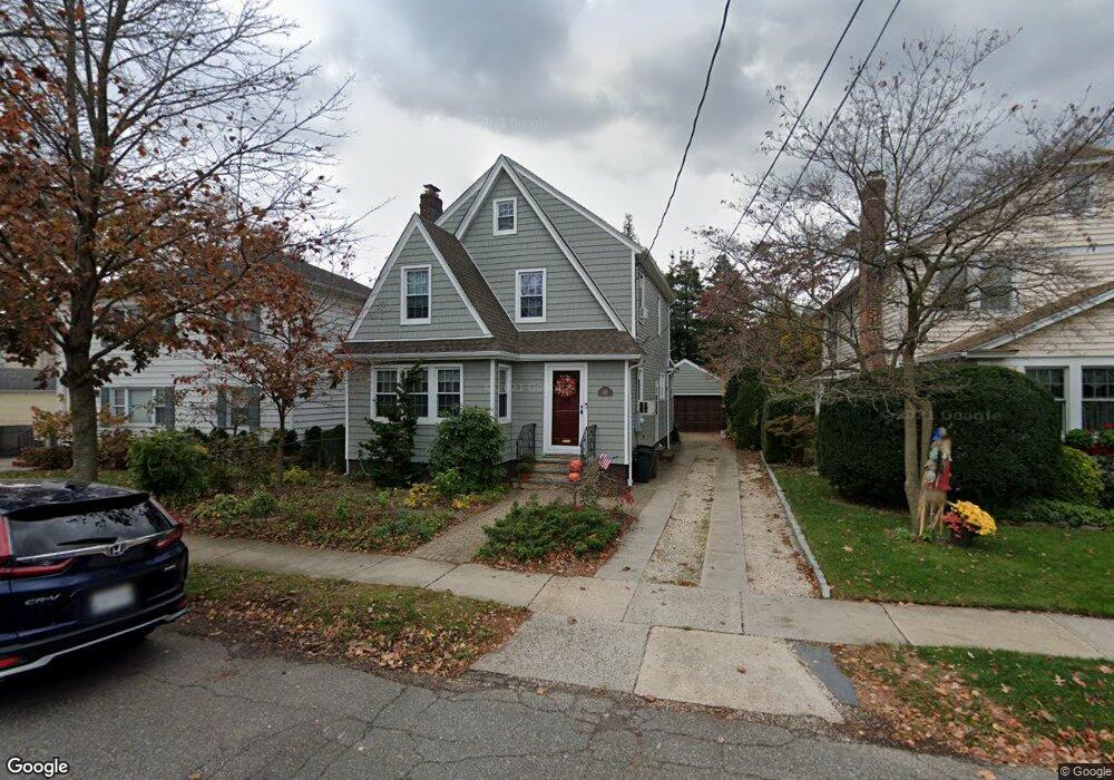 58 Gladiolus Ave, Floral Park, NY 11001 - photo 1