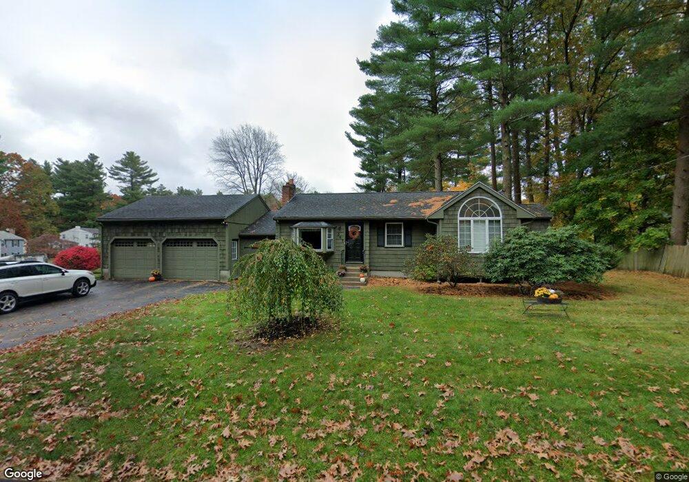 567 Coronation Dr, Franklin, MA 02038 - photo 1