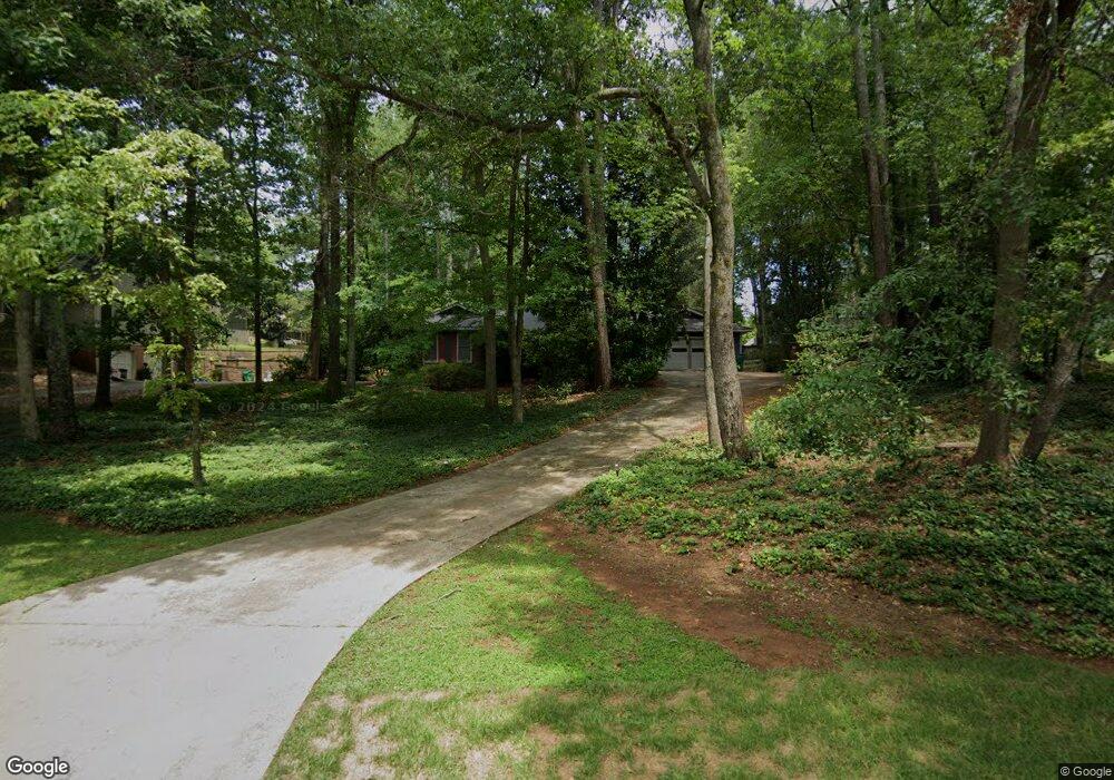 2179 Kinridge Rd, Marietta, GA 30062 - photo 1