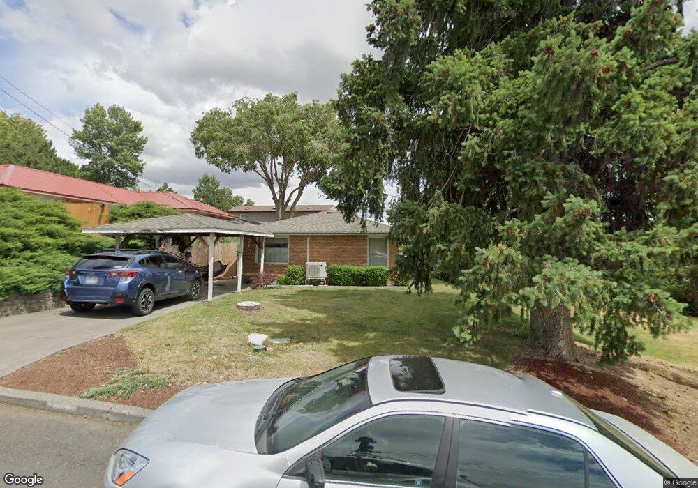 710 NW 5th St, Pendleton, OR 97801 - photo 1