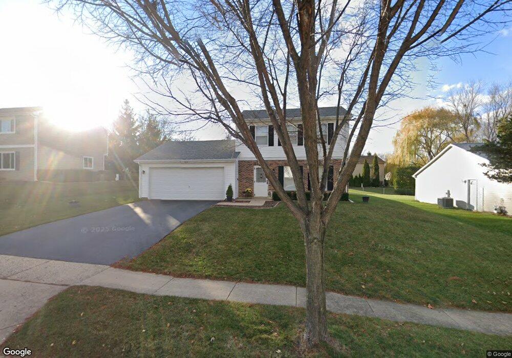 422 E Parkview Terrace, Algonquin, IL 60102 - photo 1