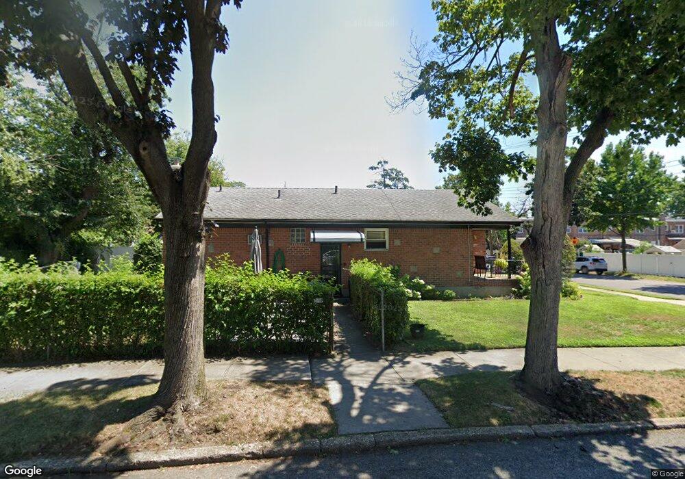 16703 75th Ave, Fresh Meadows, NY 11366 - photo 1