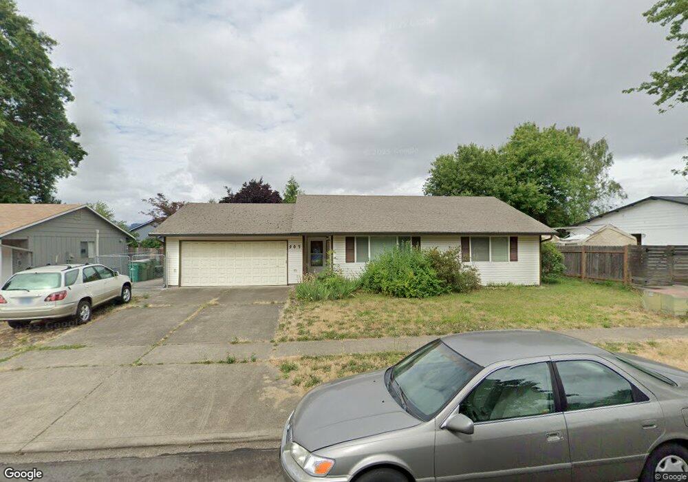 307 Cambridge Dr, Newberg, OR 97132 - photo 1