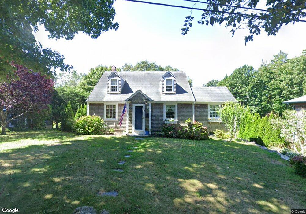 32 High St, Woods Hole, MA 02543 - photo 1