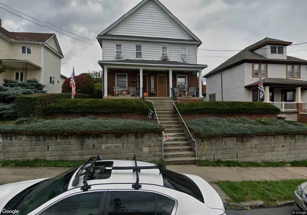 1033 Carmalt St, Scranton, PA 18519 - photo 1