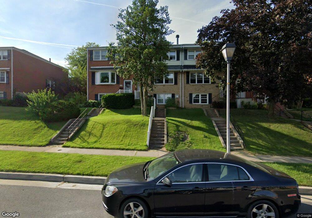 1032 Grovehill Rd, Halethorpe, MD 21227 - photo 1