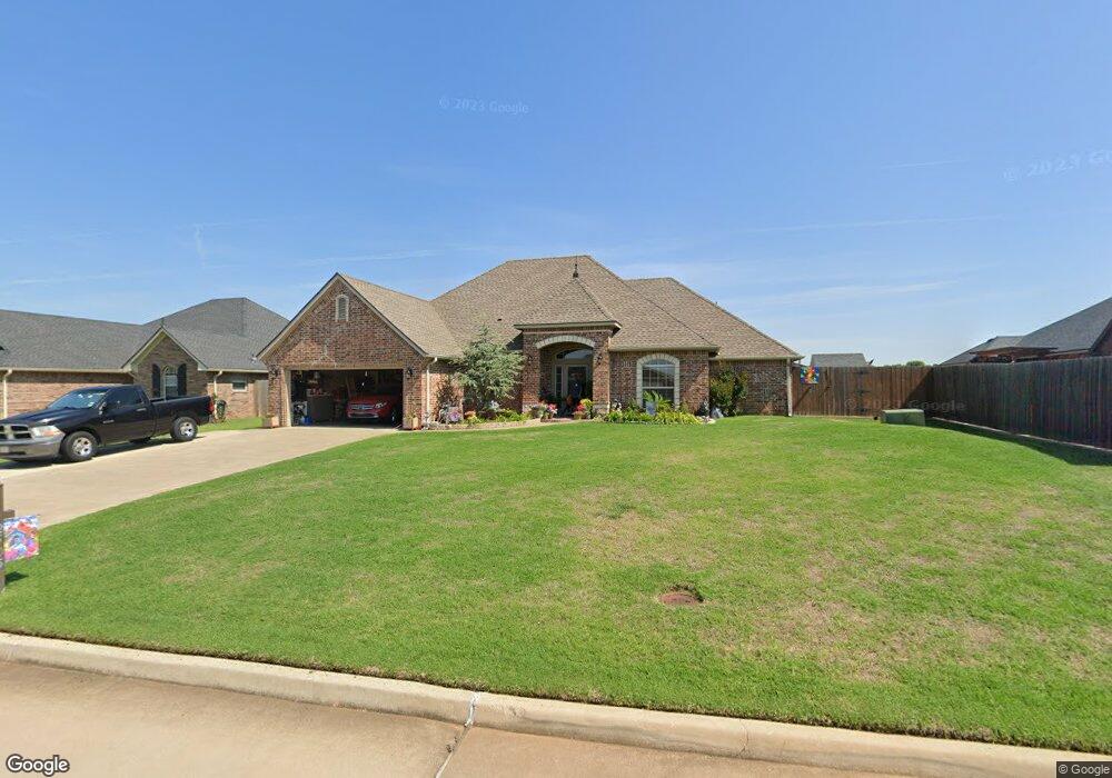 2505 Meadowview Dr, Duncan, OK 73533 - photo 1