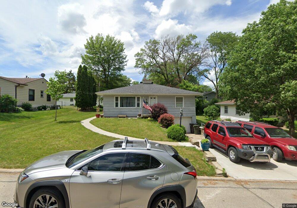 1727 Belle Ave, Cedar Falls, IA 50613 - photo 1