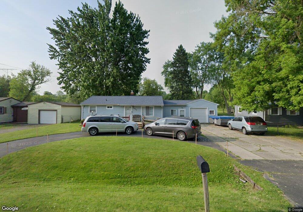 4480 Marlborough Dr, Flint, MI 48506 - photo 1