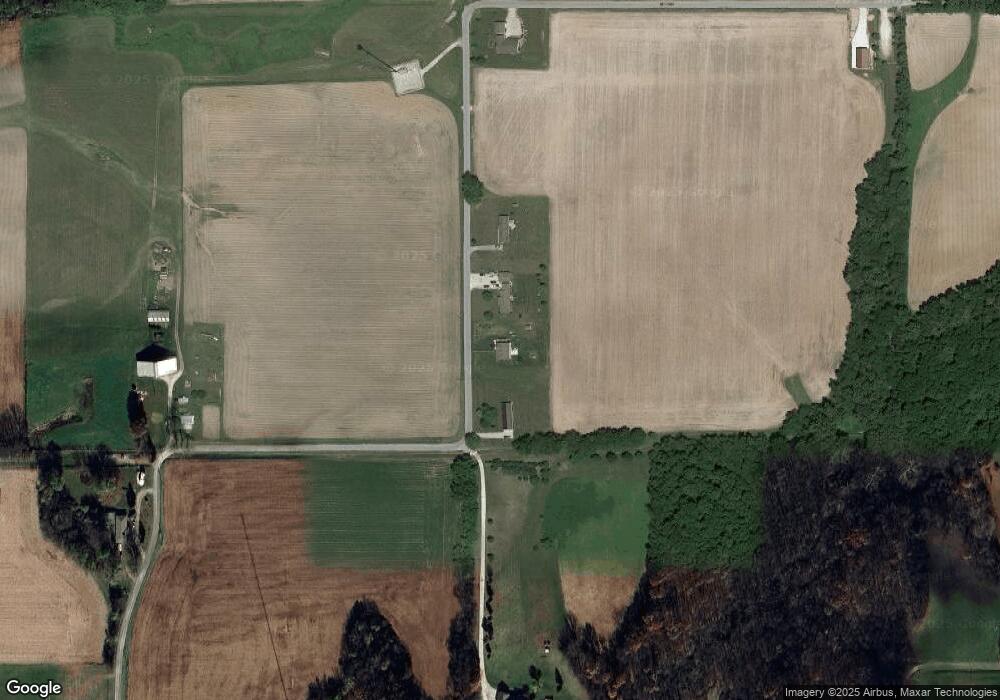 657 N Trojan Complex Rd, Covington, IN 47932 - photo 1