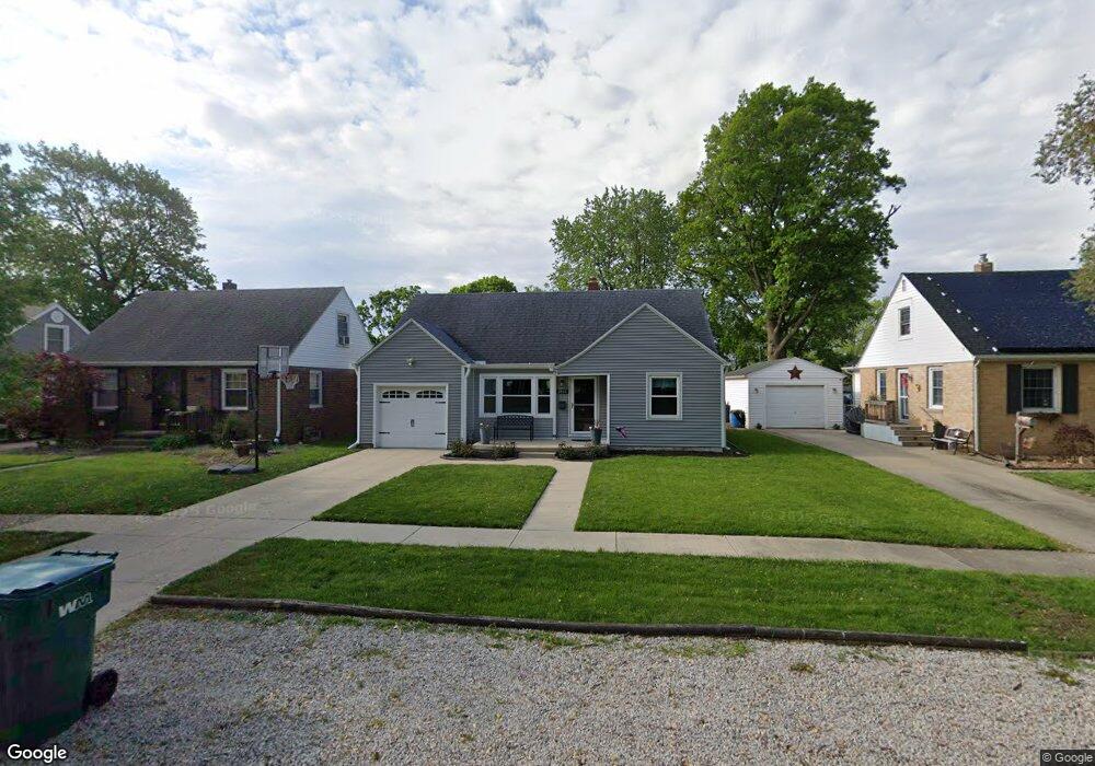 2805 Walnut Ave, Mattoon, IL 61938 - photo 1