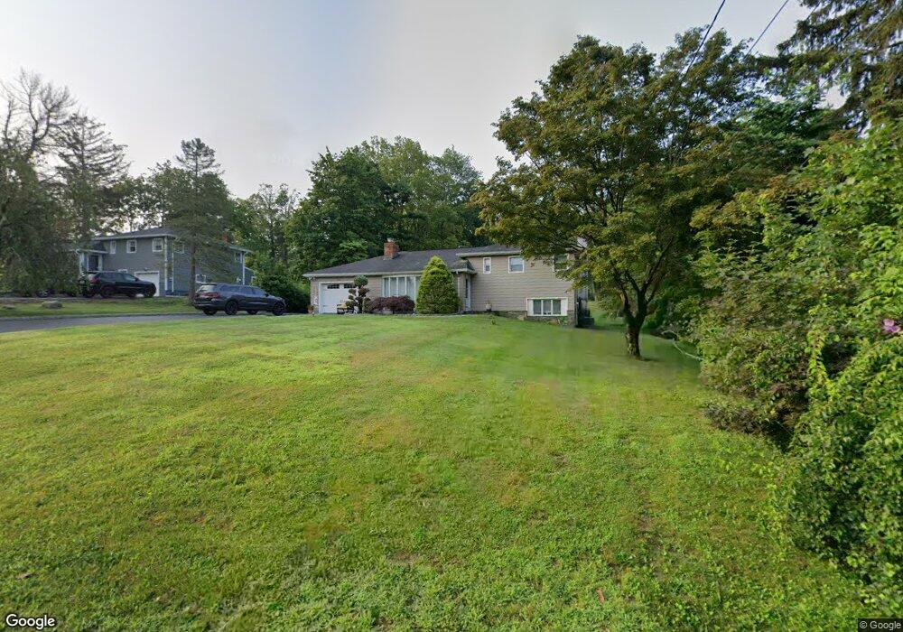 315 Fairview Ave, Yorktown Heights, NY 10598 - photo 1