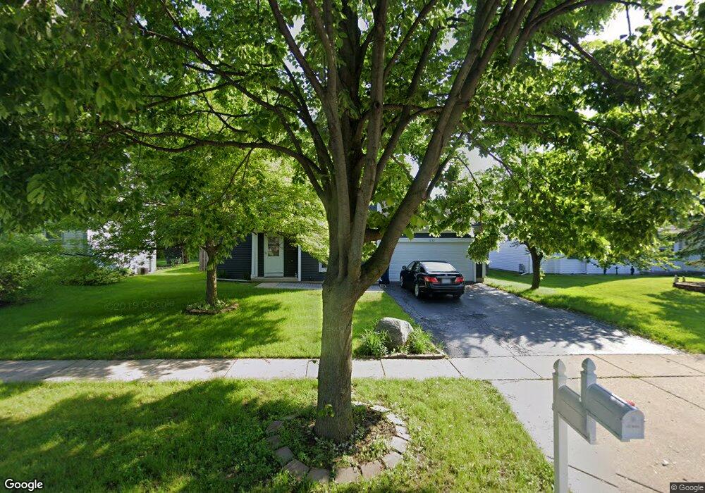 1630 Cumberland Pkwy, Algonquin, IL 60102 - photo 1