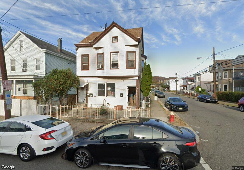 153 N 10th St unit 155, Paterson, NJ 07522 - photo 1