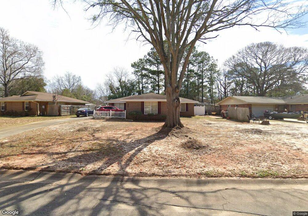 221 Valencia Cir, Centerville, GA 31028 - photo 1