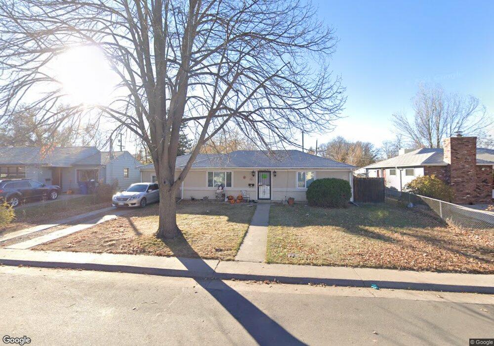 763 Geneva St, Aurora, CO 80010 - photo 1