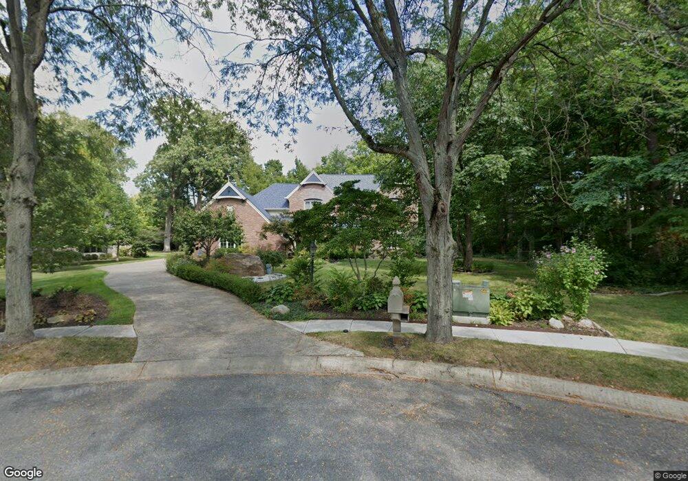 10050 Deer Run Cir, Fishers, IN 46037 - photo 1