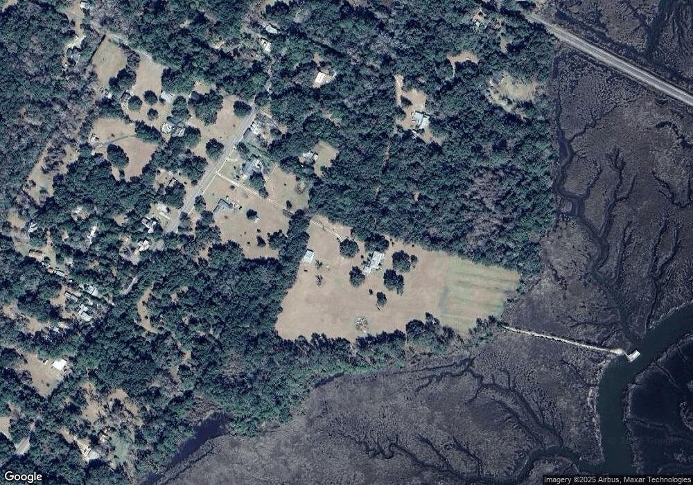 1045 Great Oaks Rd SE, Darien, GA 31305 - photo 1