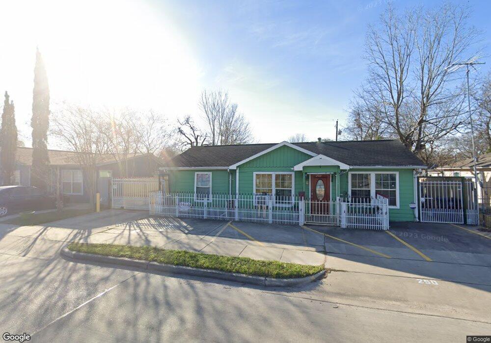 250 Parker Rd, Houston, TX 77076 - photo 1