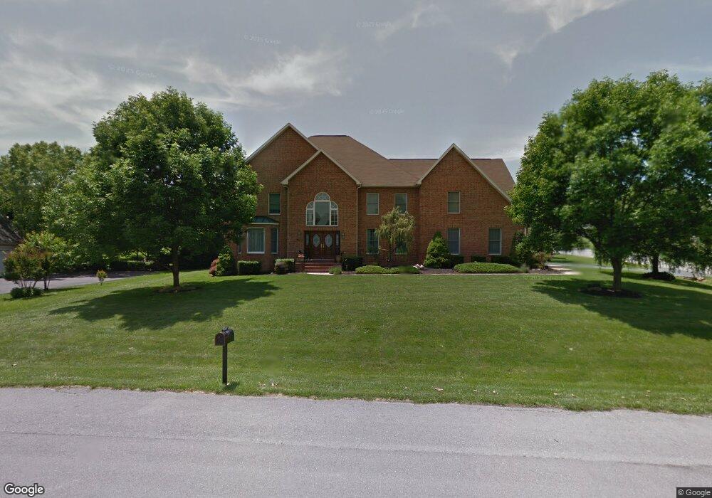 11226 Parkwood Dr, Hagerstown, MD 21742 - photo 1