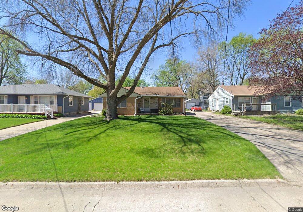 2712 48th Place, Des Moines, IA 50310 - photo 1