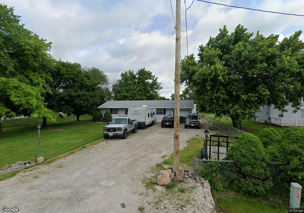 320 NE 46th Place, Des Moines, IA 50313 - photo 1