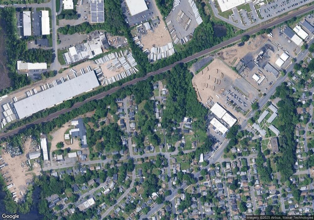 40 Kings Ln, Springfield, MA 01109 - photo 1