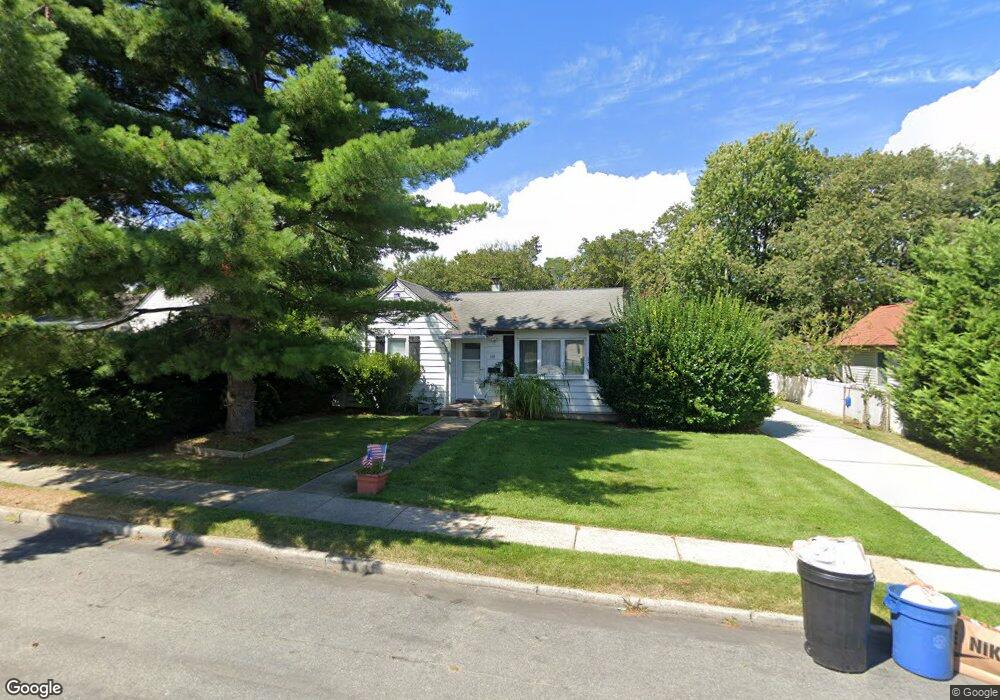 149 Birs Ave, Lindenhurst, NY 11757 - photo 1