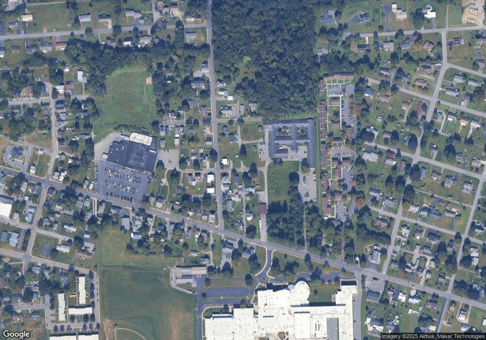 708 Pine St, Milton, PA 17847 - photo 1