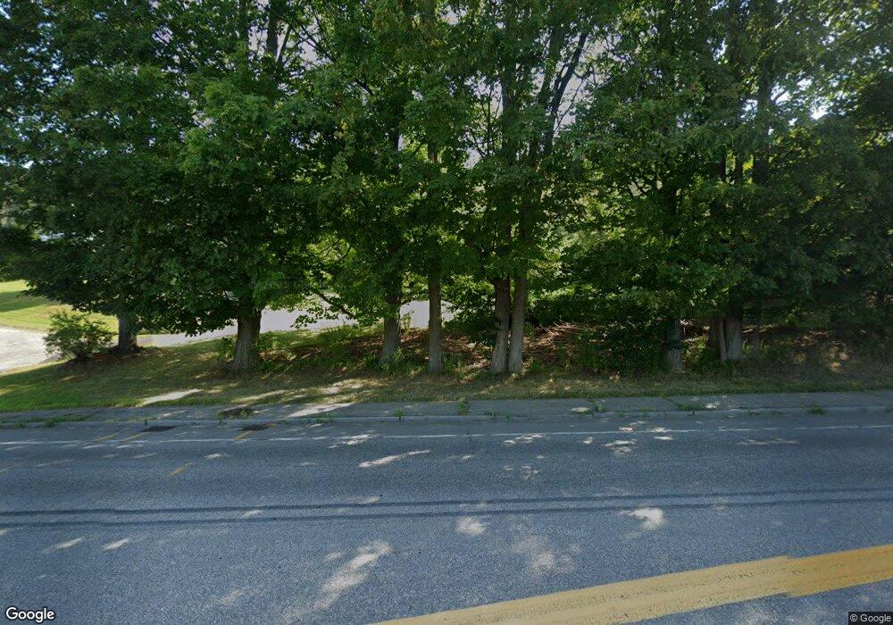 541 Pembroke St, Pembroke, NH 03275 - photo 1