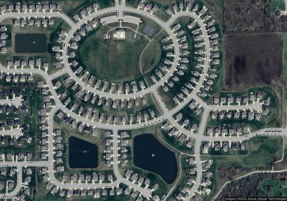 15477 Eastpark Cir W, Fishers, IN 46037 - photo 1