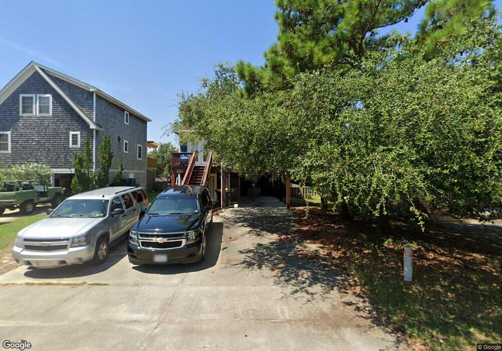 1408 Elizabeth St, Kill Devil Hills, NC 27948 - photo 1